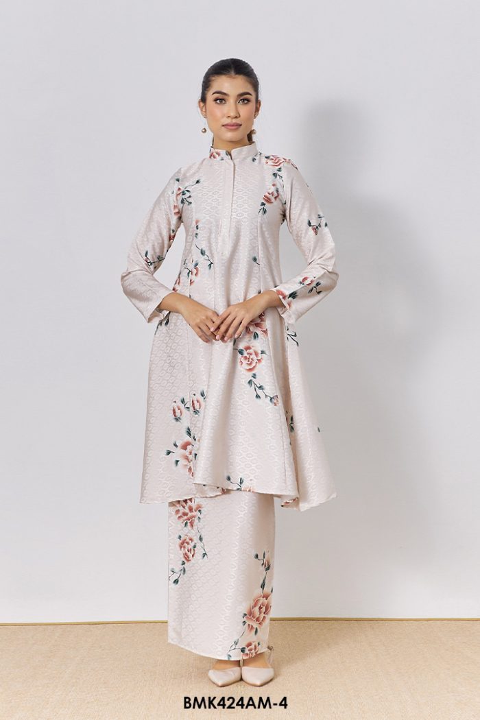 Ameera Kurung in Off White (BMK424AM-4)