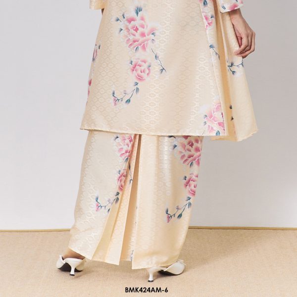 Ameera Kurung in Melon (BMK424AM-6) - Image 3