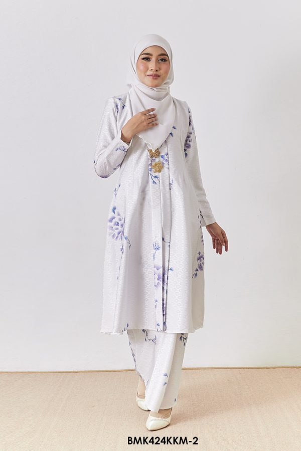 Kebarung Batiq Mia in Pearl White (BMK424KKM-2)