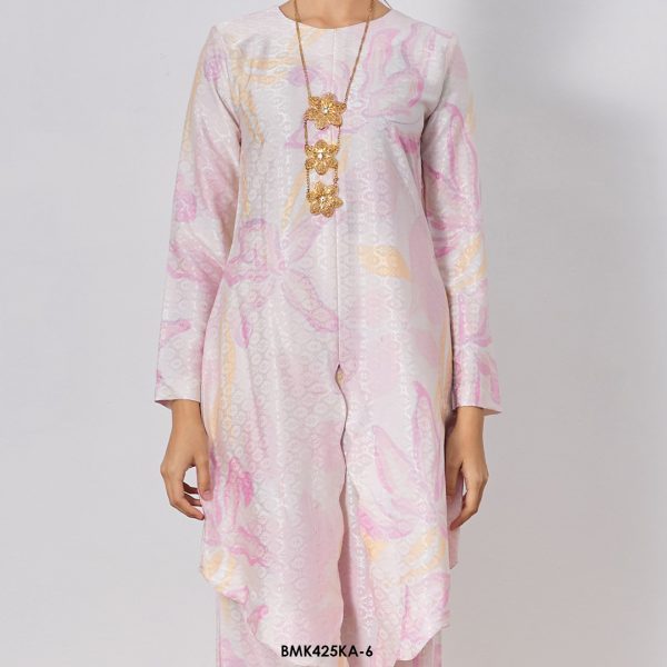 Kebaya Anggun 2.0 in Cream (BMK425KA-6) - Image 4