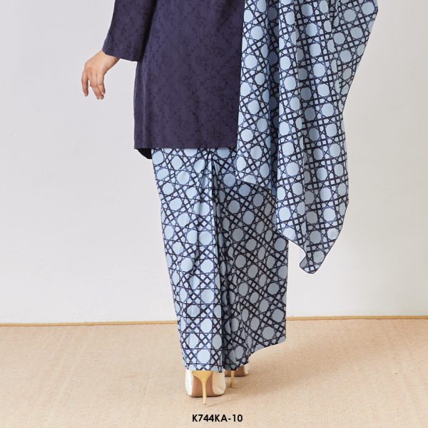 Kebaya Anggun 2.0 With Shawl in Blue Black (K744KA-10) - Image 3