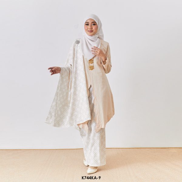 Kebaya Anggun 2.0 With Shawl in Ivory (K744KA-9)