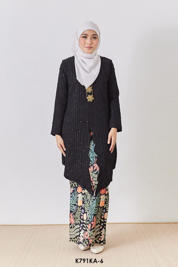 Kebaya Anggun 2.0 in Black  (K791KA-6)