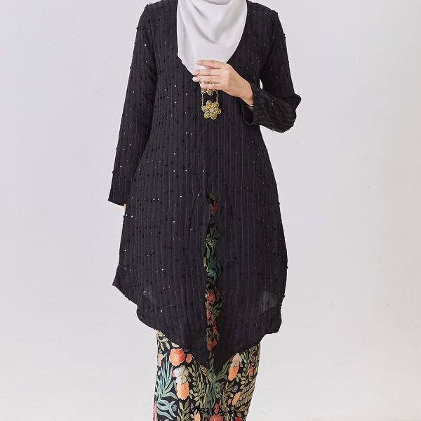 Kebaya Anggun 2.0 in Black  (K791KA-6) - Image 4