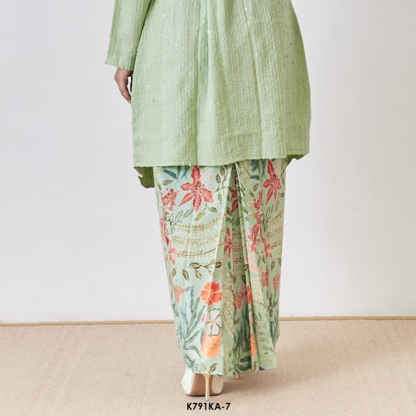 Kebaya Anggun 2.0 in Light Green (K791KA-7) - Image 3