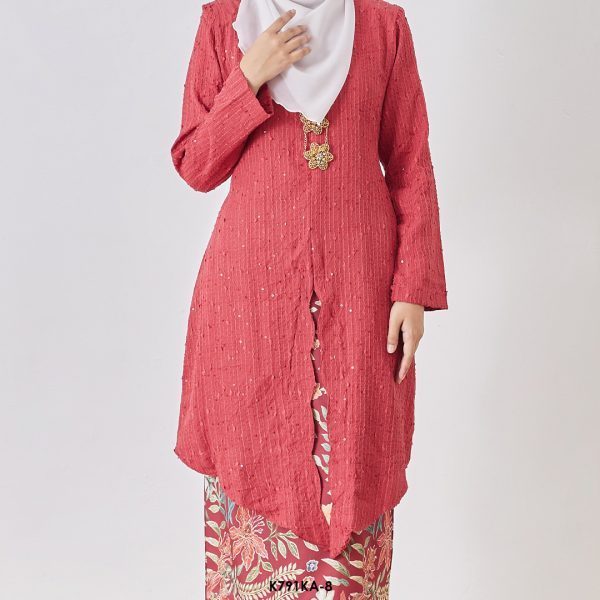 Kebaya Anggun 2.0 in Crimson Red (K791KA-8) - Image 4