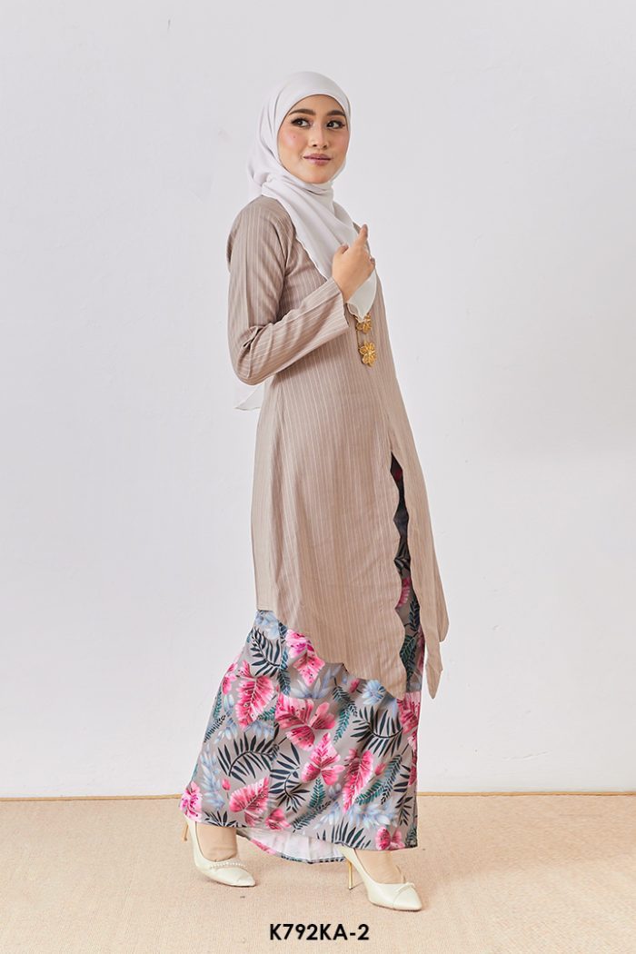 Kebaya Anggun 2.0 in Cheddar Brown (K792KA-2)
