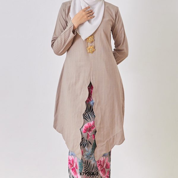 Kebaya Anggun 2.0 in Cheddar Brown (K792KA-2) - Image 4