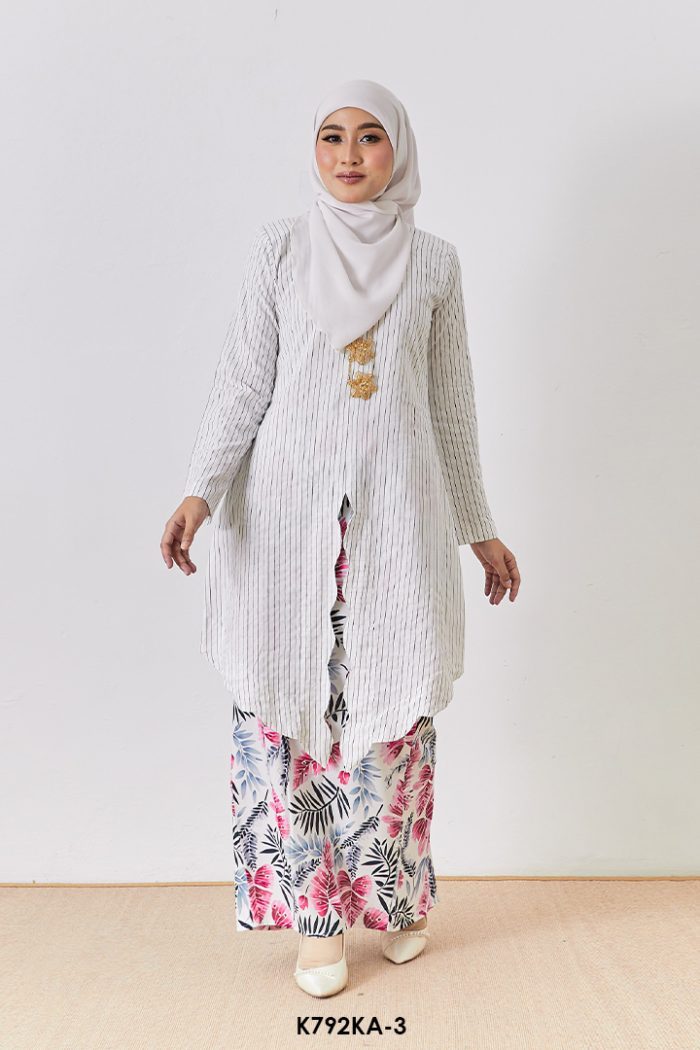 Kebaya Anggun 2.0 in White (K792KA-3)
