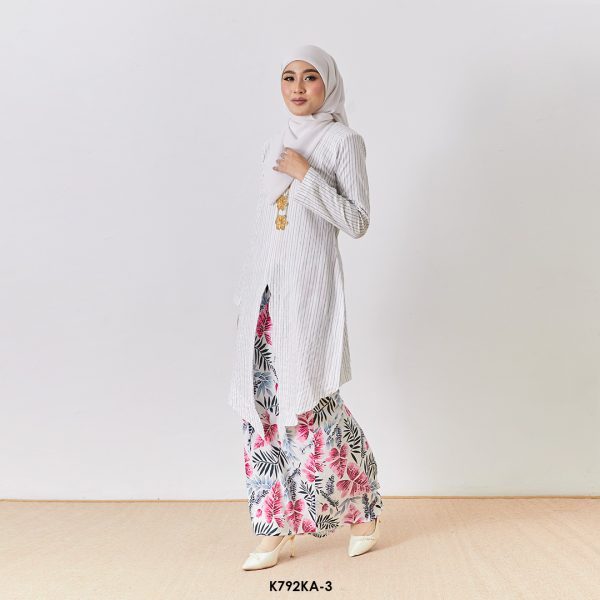 Kebaya Anggun 2.0 in White (K792KA-3) - Image 2