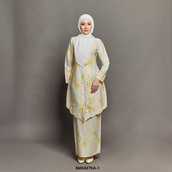 Kebaya Anggun Batiq Mia 2.0 in Soft Yellow (BMK427KA-1)