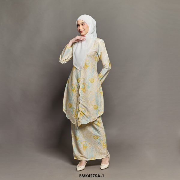 Kebaya Anggun Batiq Mia 2.0 in Soft Yellow (BMK427KA-1) - Image 2