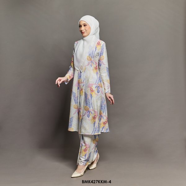 Kebarung Kalthom Batiq Mia in White (BMK427KKM-4) - Image 2