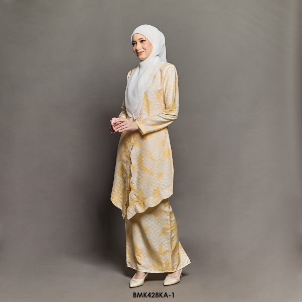 Kebaya Anggun Batiq Mia 2.0 in Pastel Yellow (BMK428KA-1) - Image 2