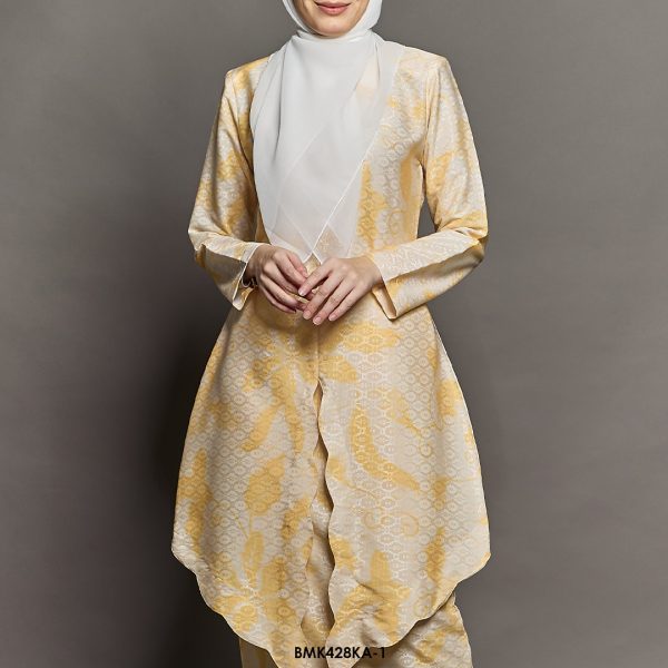 Kebaya Anggun Batiq Mia 2.0 in Pastel Yellow (BMK428KA-1) - Image 3