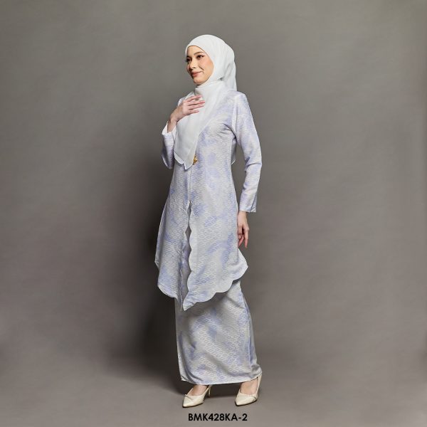 Kebaya Anggun Batiq Mia 2.0 in Pearl (BMK428KA-2) - Image 2