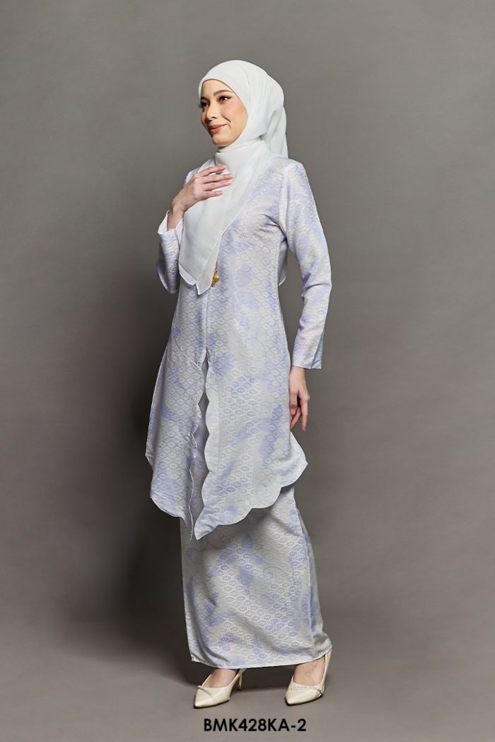 Kebaya Anggun Batiq Mia 2.0 in Pearl (BMK428KA-2)