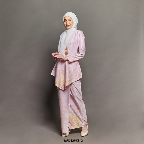 Kebaya Saloma Batiq Mia in Soft Pink (BMK429KS-2) - Image 2