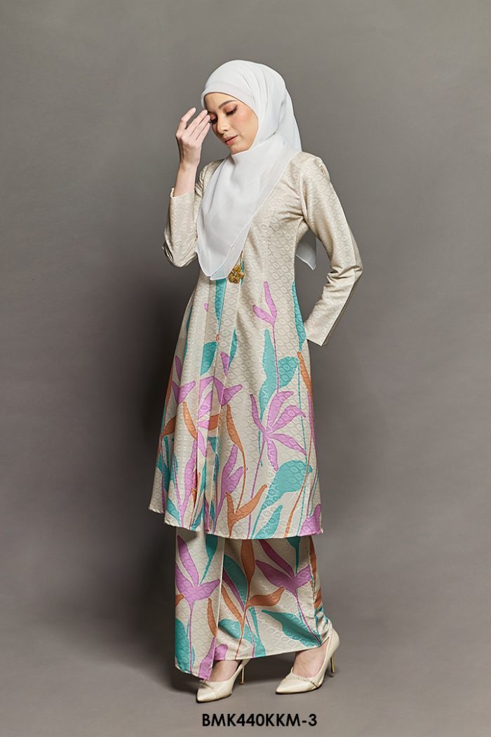 Kebarung Kalthom Batiq Mia in Light Yellow (BMK440KKM-3)