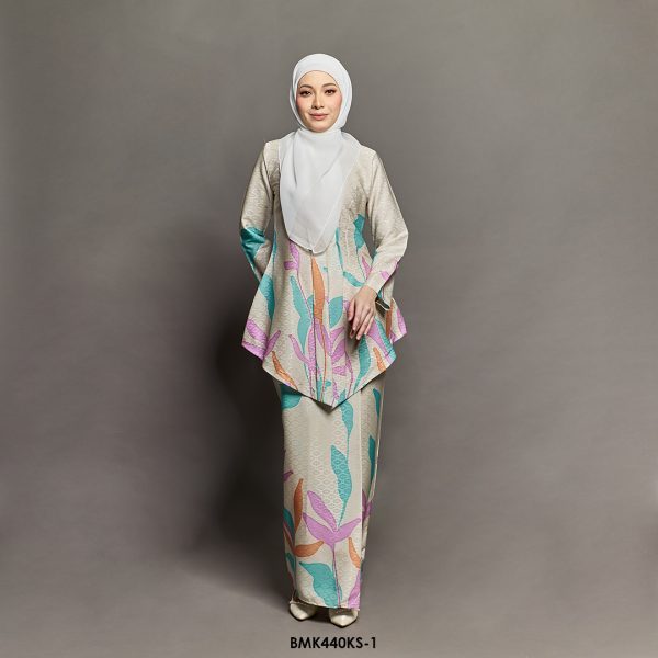 Kebaya Saloma Batiq Mia in Light Yellow (BMK440KS-1)