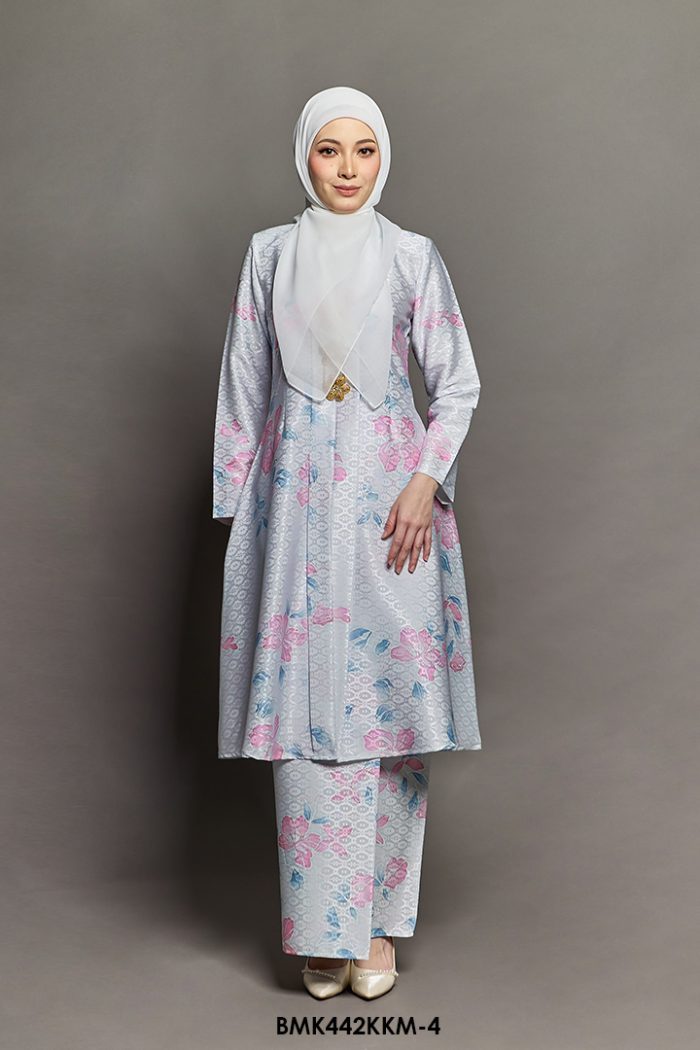 Kebarung Kalthom Batiq Mia in Blue (BMK442KKM-4)
