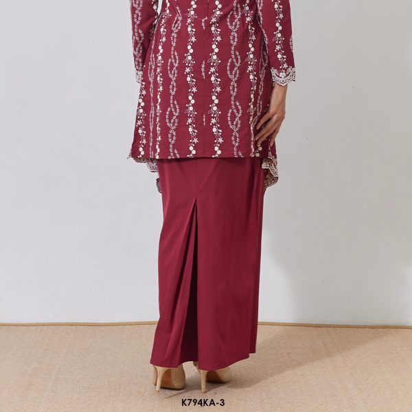 Kebaya Anggun 2.0 in Scarlet Red (K794KA-3) - Image 3