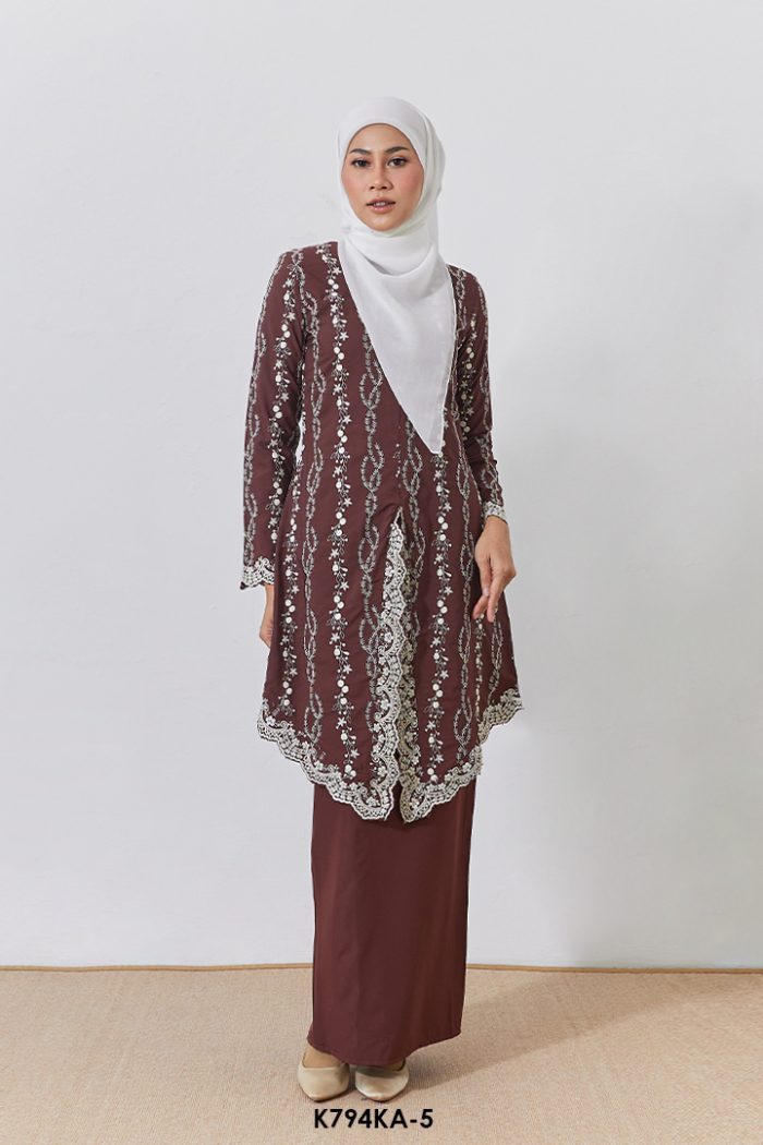 Kebaya Anggun 2.0 in Dark Burnt Umber (K794KA-5)