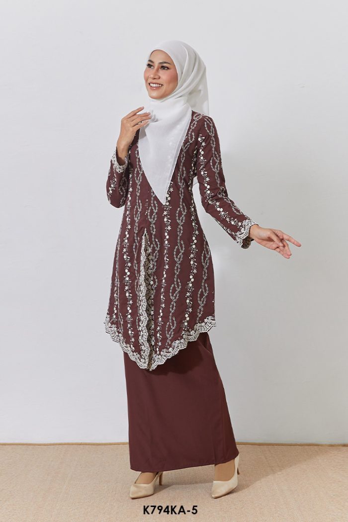 Kebaya Anggun 2.0 in Dark Burnt Umber (K794KA-5)