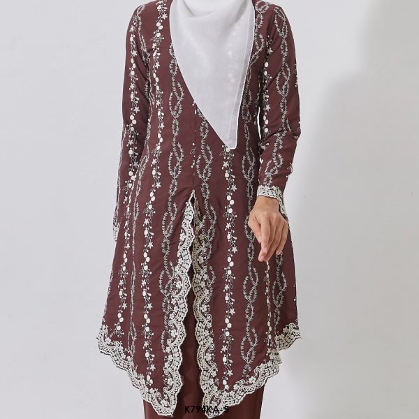 Kebaya Anggun 2.0 in Dark Burnt Umber (K794KA-5) - Image 4