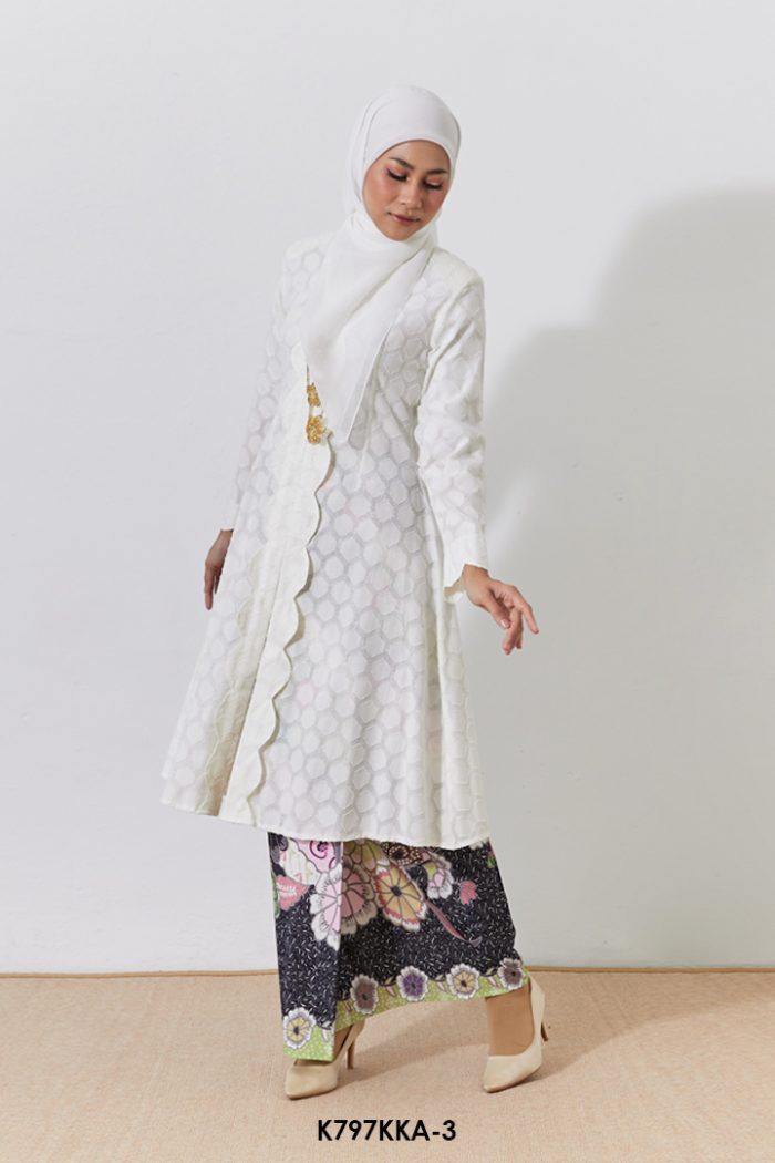 Kebarung Anggerik in White (K797KKA-3)