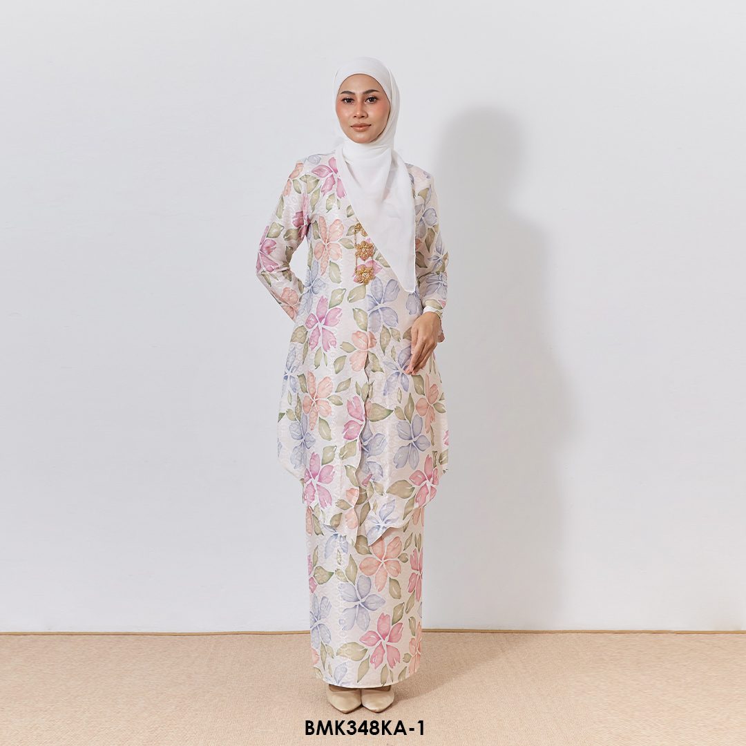 Kebaya Anggun 2.0 in Cream (BMK348KA-1)