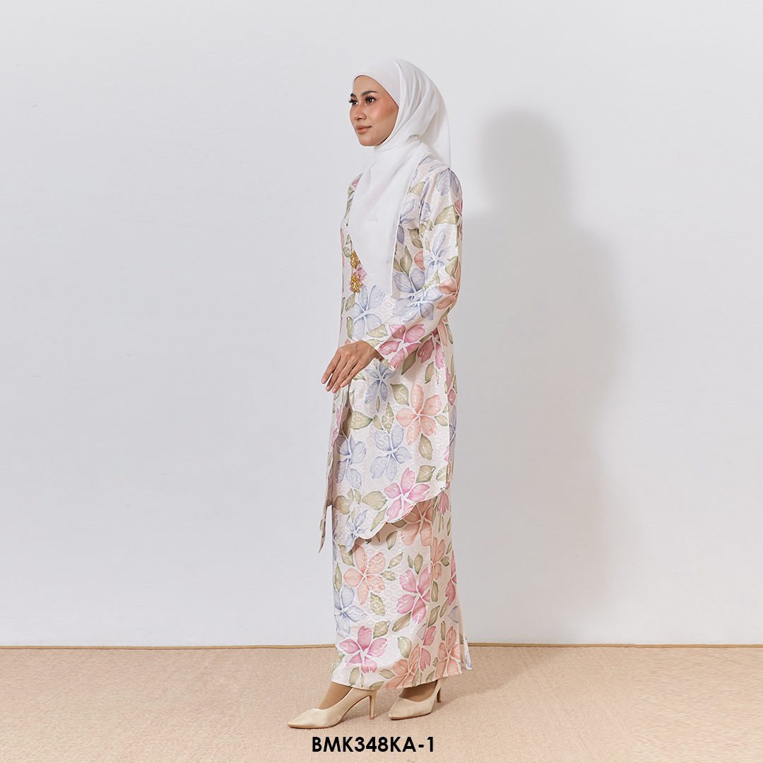 Kebaya Anggun 2.0 in Cream (BMK348KA-1) - Image 2