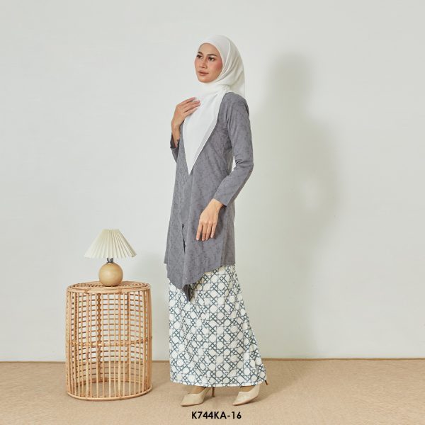 Kebaya Anggun 2.0 in Grey (K744KA-16) - Image 2
