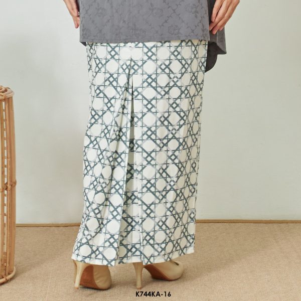 Kebaya Anggun 2.0 in Grey (K744KA-16) - Image 3