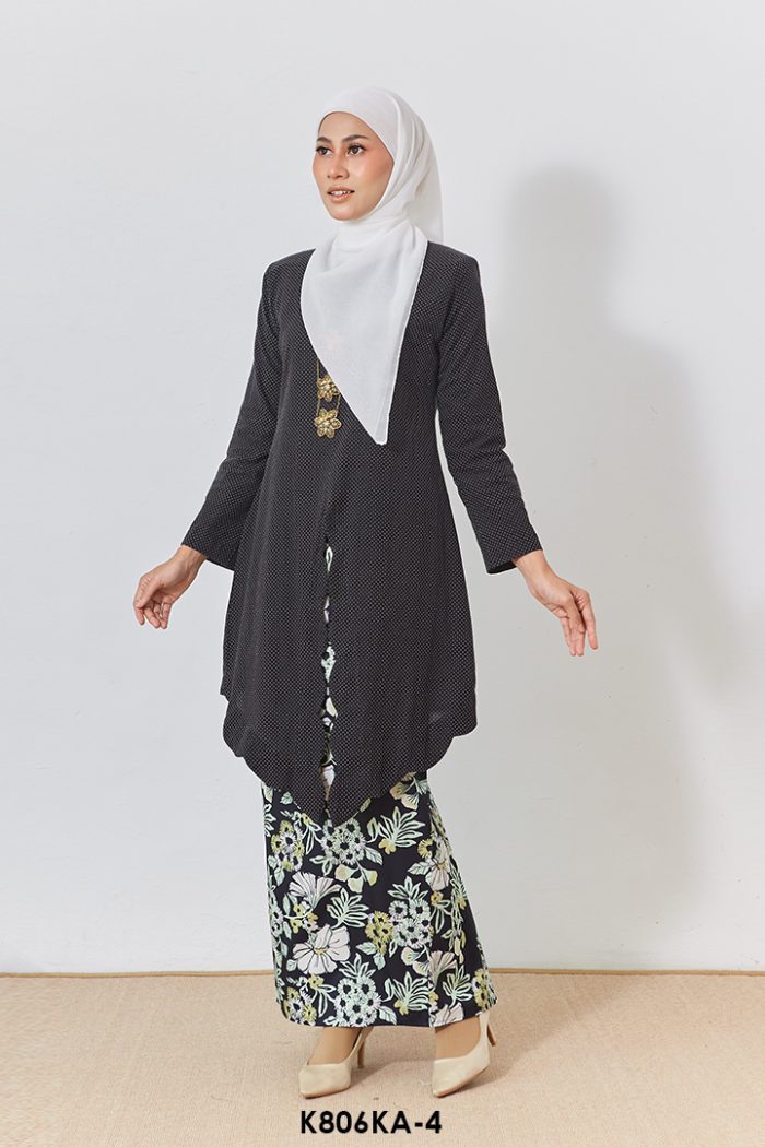 Kebaya Anggun 2.0 in Black (K806KA-5)