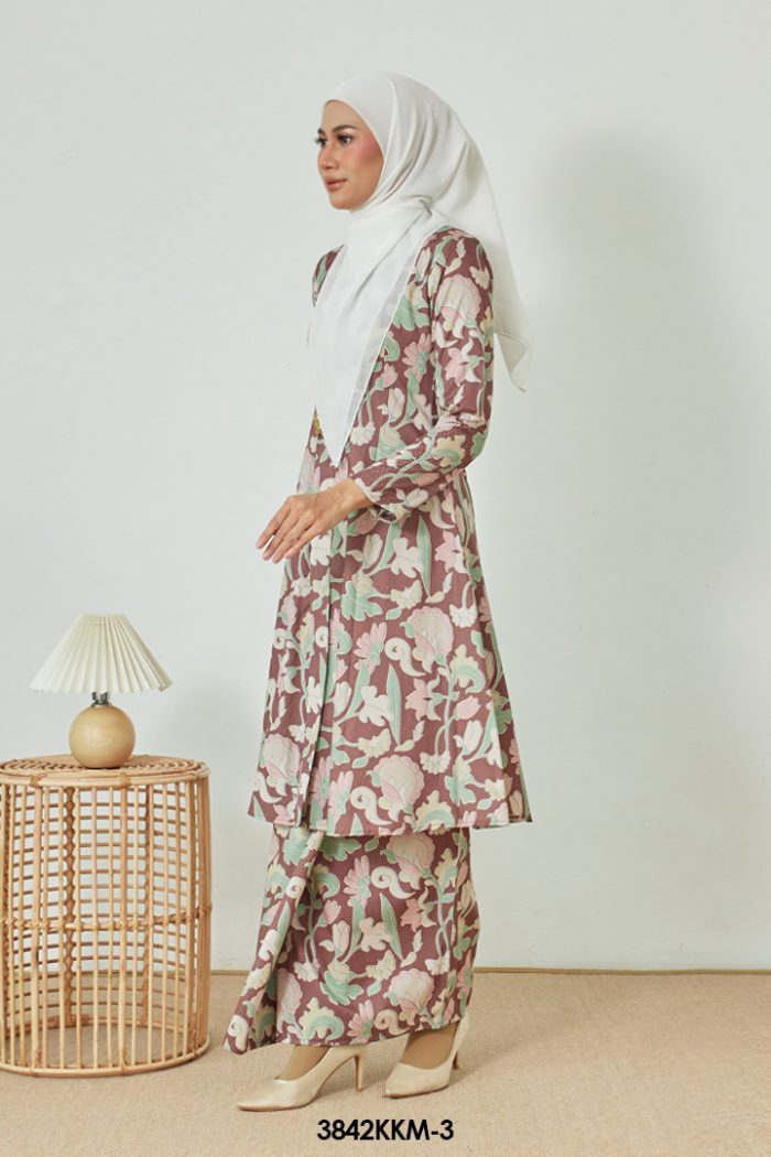 Kebarung Kalthom in Brown (3842KKM-3)