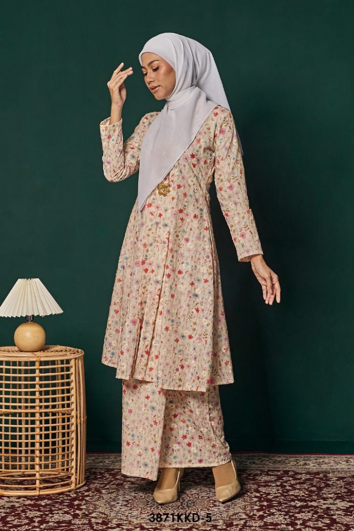 Kebarung Deeja 1.0 in Red (3871KKD-5)