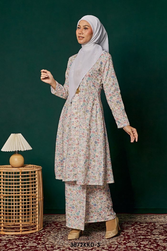 Kebarung Deeja 1.0 in White (3872KKD-3)