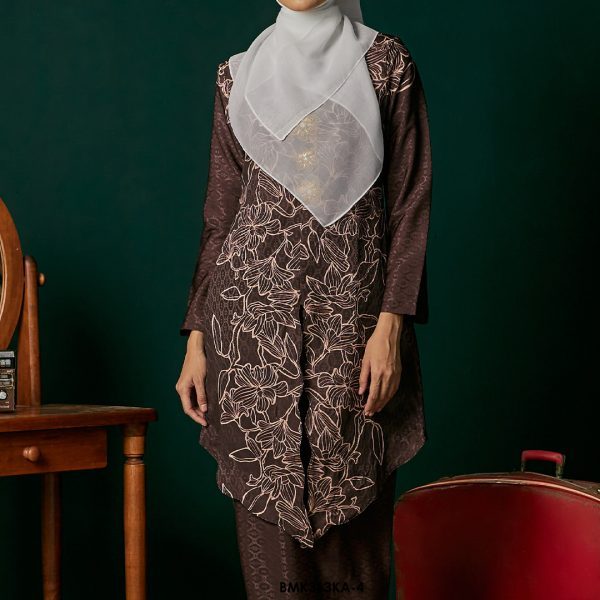 Kebaya Anggun 2.0 in Rich Brown (BMK363KA-4) - Image 3