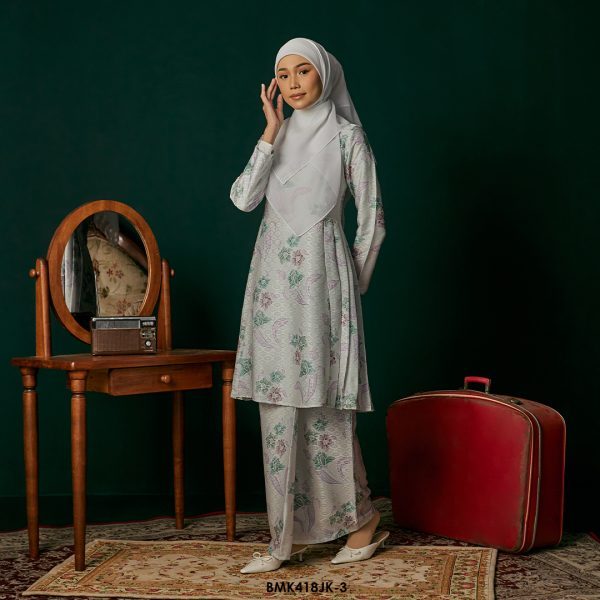 Juliana Kurung Batiq Mia in Pearl Green (BMK418JK-3) - Image 2