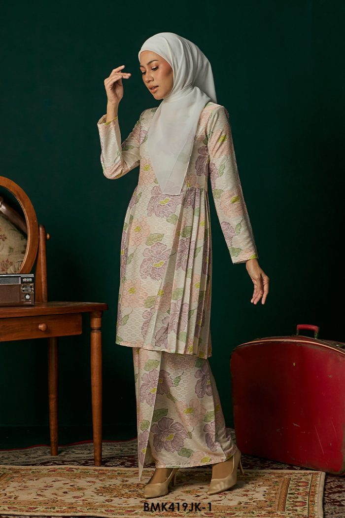 Juliana Kurung Batiq Mia in Cream (BMK419JK-1)