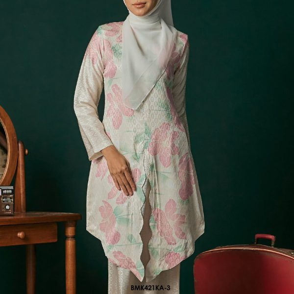 Kebaya Anggun 2.0 in Pink (BMK421KA-3) - Image 4