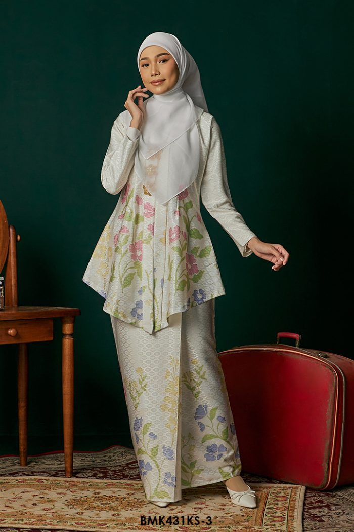 Kebaya Saloma in Paddlepop (BMK431KS-3)