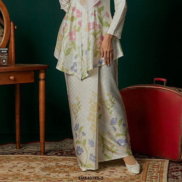 Kebaya Saloma in Paddlepop (BMK431KS-3) - Image 3