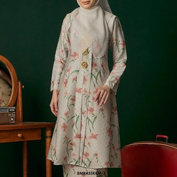 Kebarung Kalthom Batiq Mia in Pink Salmon (BMK435KKM-3) - Image 3