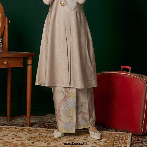 Kebarung Batiq Mia in Soft Pink (BMK436KKM-1) - Image 3