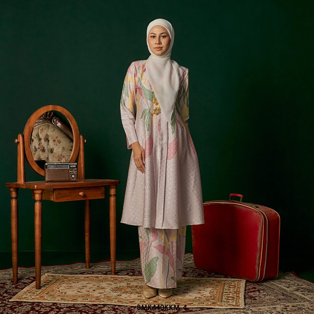 Kebarung Kalthom Batiq Mia in Light Pink (BMK440KKM-4)