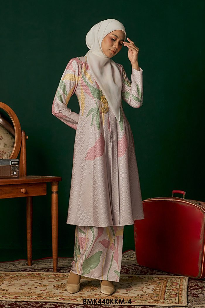 Kebarung Kalthom Batiq Mia in Light Pink (BMK440KKM-4)