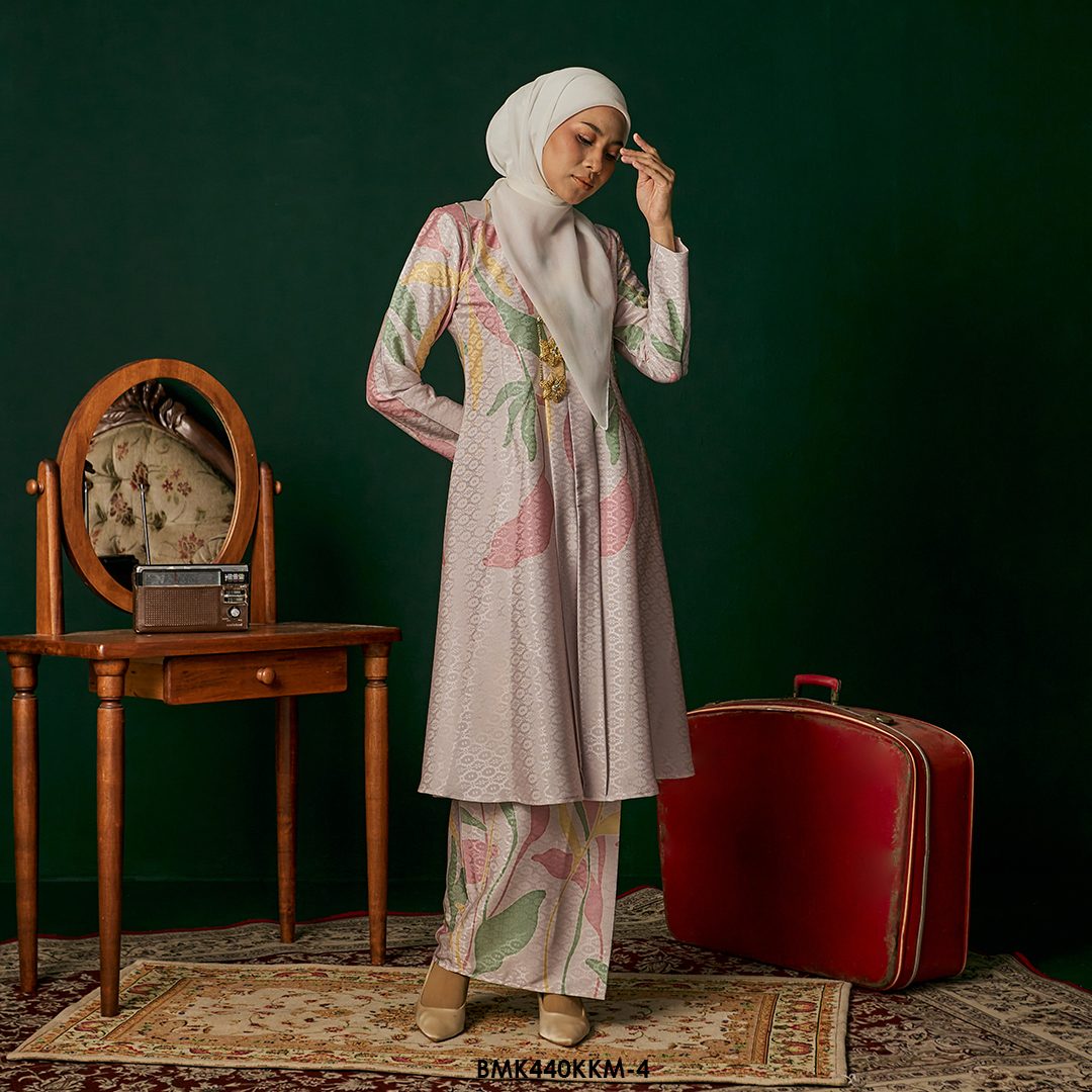 Kebarung Kalthom Batiq Mia in Light Pink (BMK440KKM-4) - Image 2