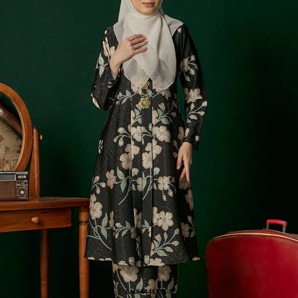 Kebarung Batiq Mia in Black (BMK444KKM-1) - Image 3